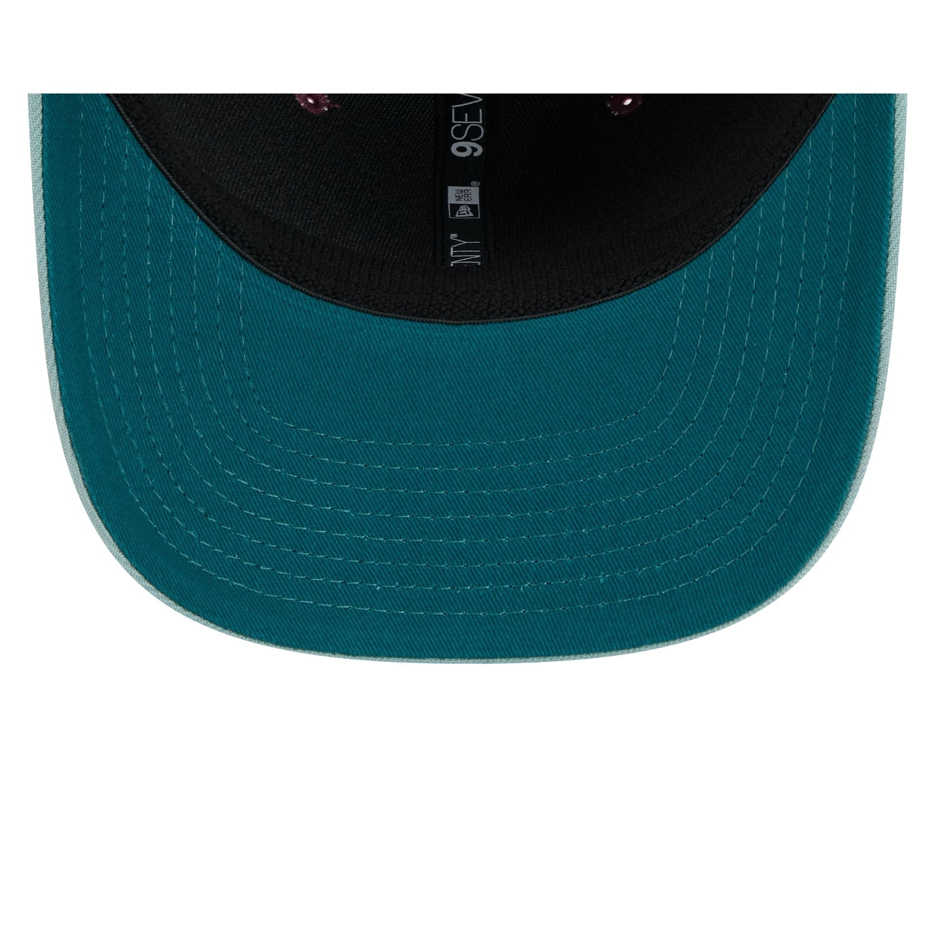 Washington Capitals Maroon 9SEVENTY Stretch-Snap Hat